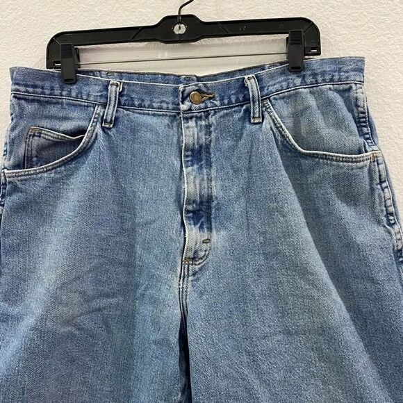Wrangler Denim Shorts Size 36 - Picture 2 of 6